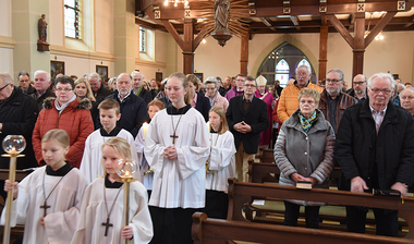 Einzug zum Gottesdienst