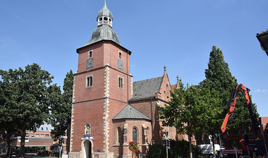 Propsteikirche St. Georg von aussen