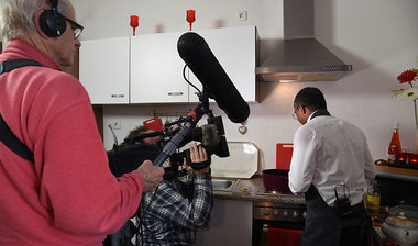 © Offizialat/Heuer NDR filmt Silva beim Kochen