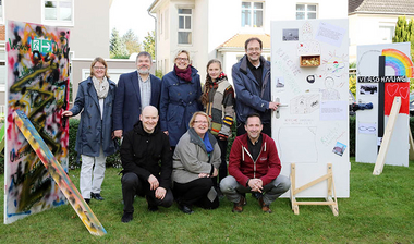 Gruppenfoto mit Türen