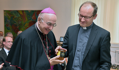 Honig für den Bischof