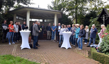 Empfang im Garten des Offizials