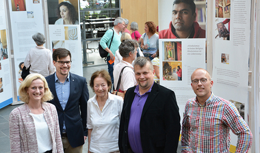 Gruppenfoto bei der Eröffnung