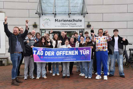 Foto: BMO | Ludger Heuer Foto der Schulgemeinschaft der Cloppenburger Marienschule