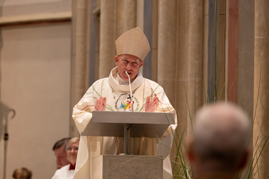 Offizialat Vechta / Johannes Hörnemann Foto von Weihbischof Theising während der Predigt