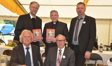 Übergabe der Chronik