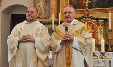 Br. Isaak und Weihbischof