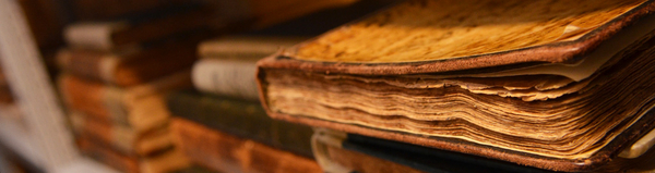 Wertvolle historische Bücher im Offizialatsarchiv