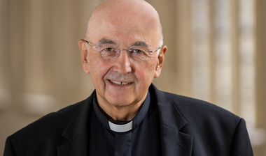 Portrait Bischof Genn 