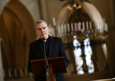 Foto: Michael Bönte Bischof Dr. Heiner Wilmer während der Einführungsrede im St. Paulus Dom