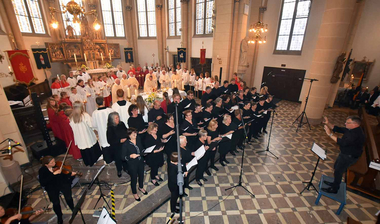 Blick in den Chorraum