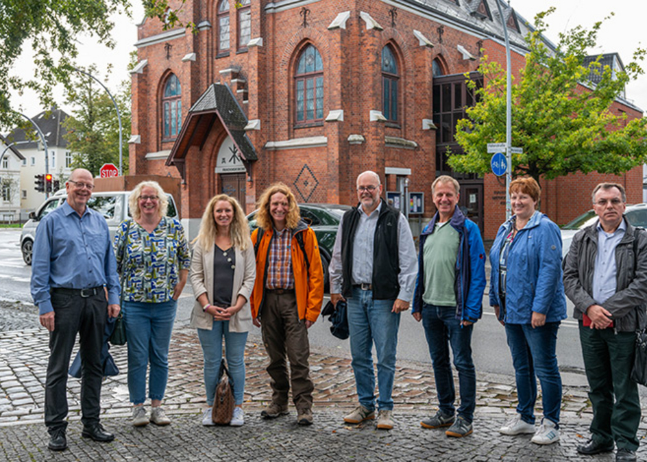 Foto vor der Friedenskirche 
