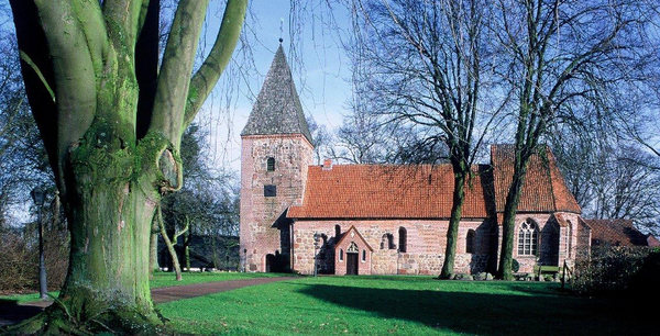 © Offizialat St.-Vitus-Kirche in Altenoythe