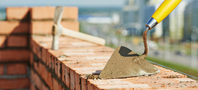 © Fotolia/Kadmy Maurerwerkzeug